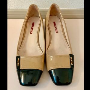 Tan & Black Patent 1.5” Wedges